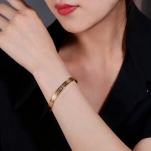 Bracelet islamique gravé Ayat Al Kursi – en acier inoxydable