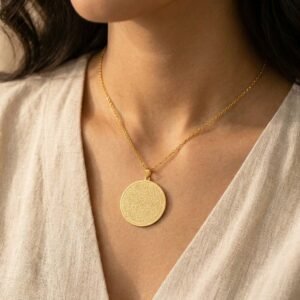 Collier Ayat Al Kursi pendentif rond gravé - en acier inoxydable